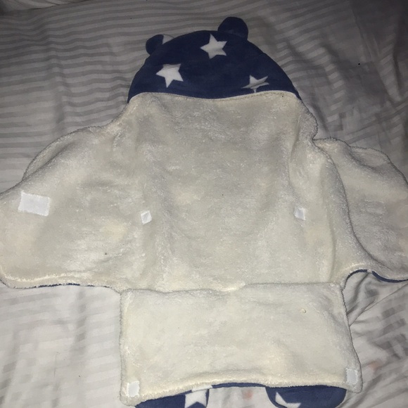 Baby fleece blue with starts swaddle with ears - Picture 5 of 6